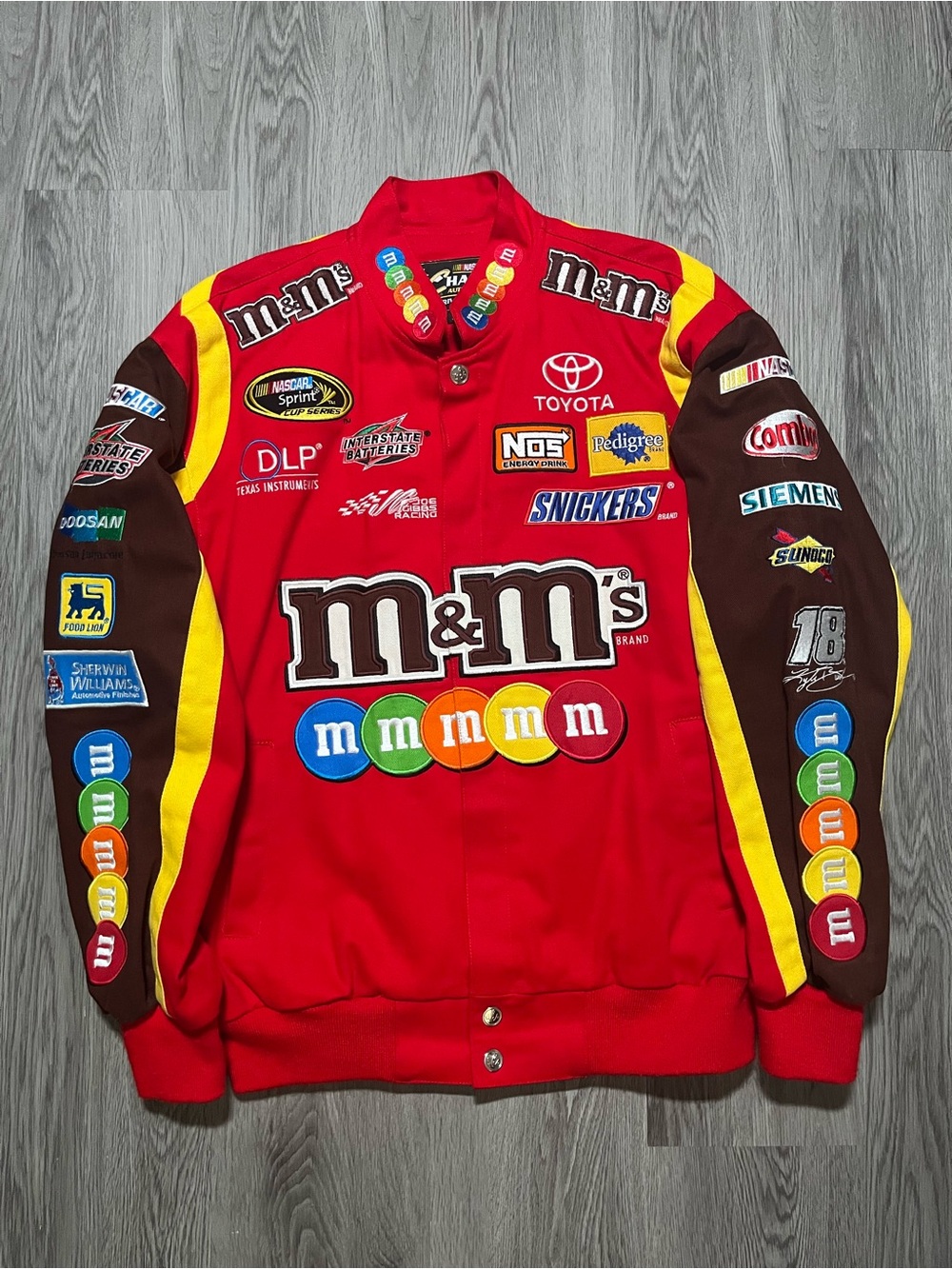 Vintage Kyle Busch Chase Authentics NASCAR jacket M&M red snap button men’s S